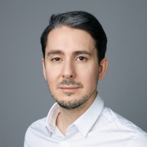 Роман Хазеев